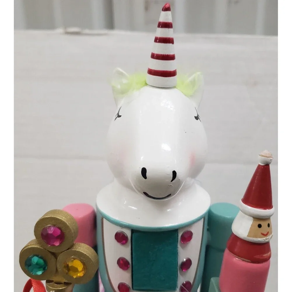 Wooden Christmas Nutcracker,14